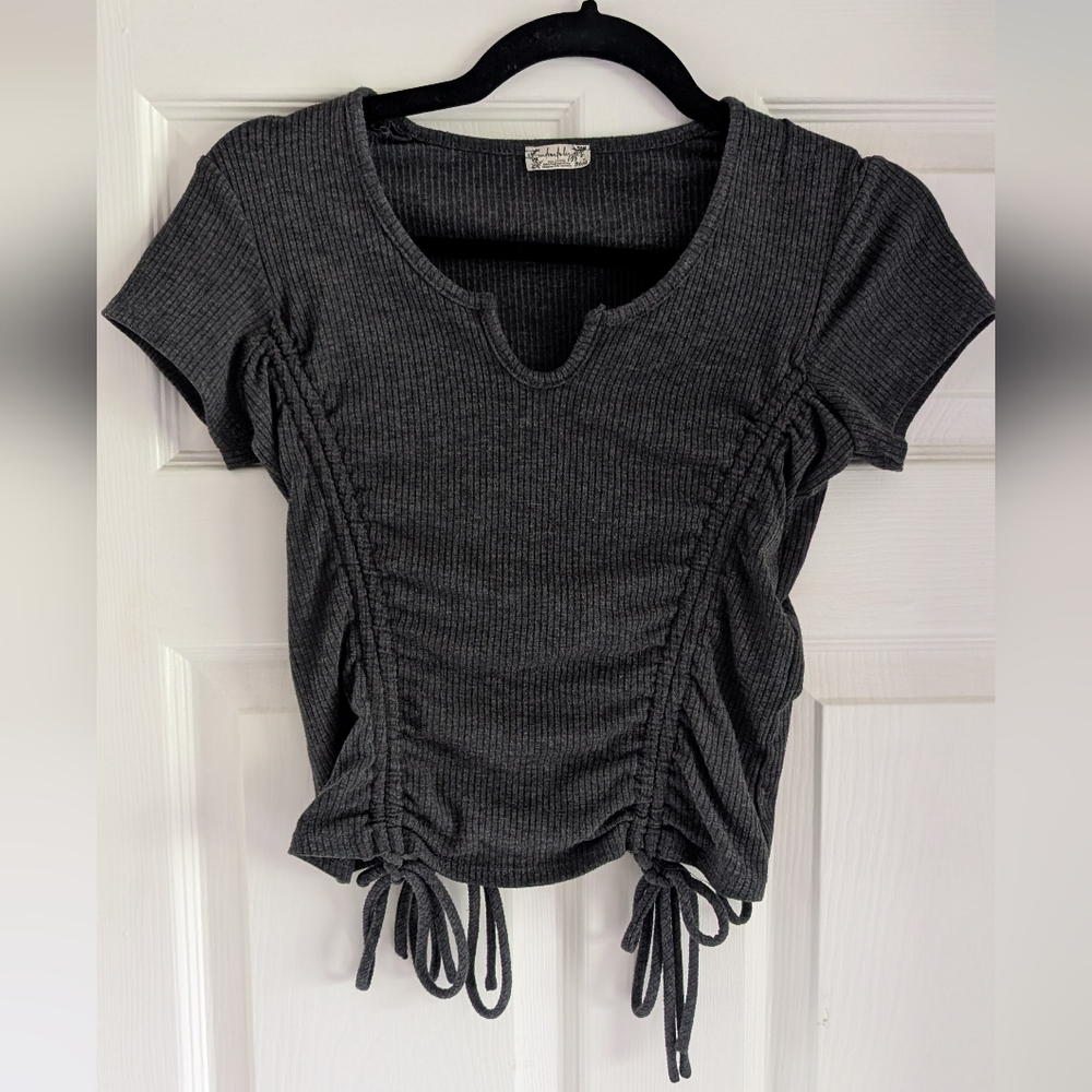 Free People Charcoal Ruched Crop Tee Small